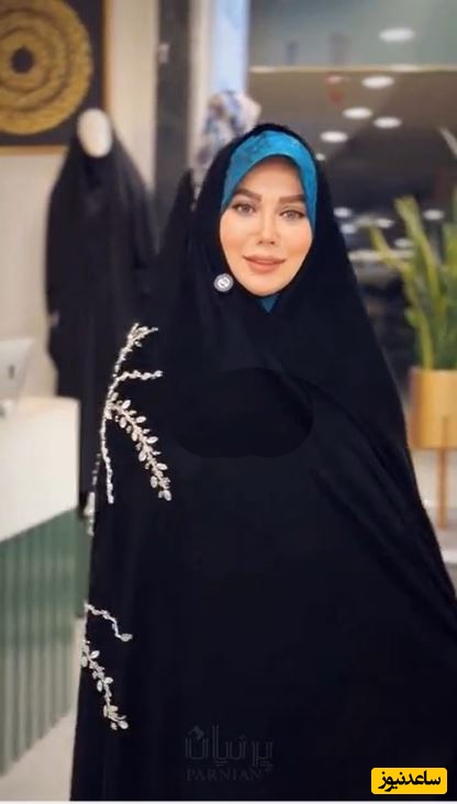 چادر مشکی یا اثر هنری؟؛ رونمایی از چادری اعیانی گلدوزی شده با جواهراتی از برند معروف و پارچه‌ ایتالیایی؛ قیمت؟ ناقابل 128 میلیون تومان! +ویدیو