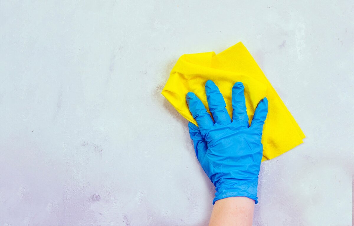 با این 5 ترفند ساده و کم هزینه کاغذ دیواری ها را تمیز کنید!