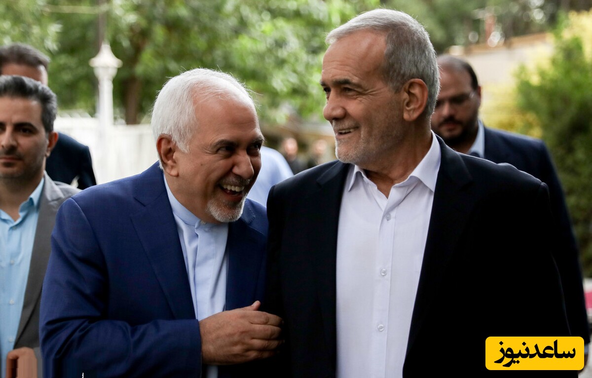 (عکس) خنده معنادار ظریف و پورمحمدی در جلسه هیئت دولت / ظریف باز هم به دولت بازگشت