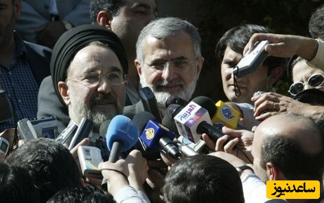 (عکس ) دست دادن مشتی خاتمی با طرفدارانش/ ژست جالب رئیس‌جمهور سابق را ببینید ...