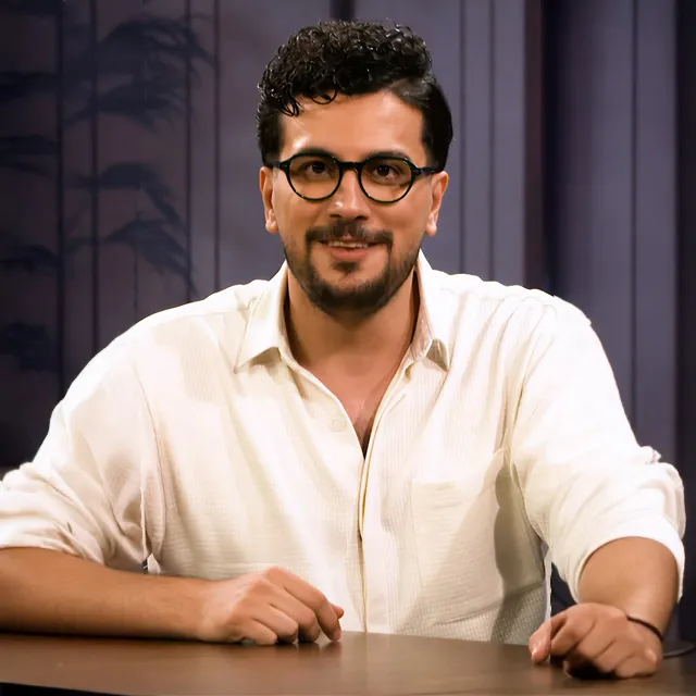 لباس‌های چند ده میلیونی امیرحسین قیاسی، سوژه داغ شبکه‌های اجتماعی؛ از بافت 78 میلیونی تا هودی 30 میلیونی!+فیلم