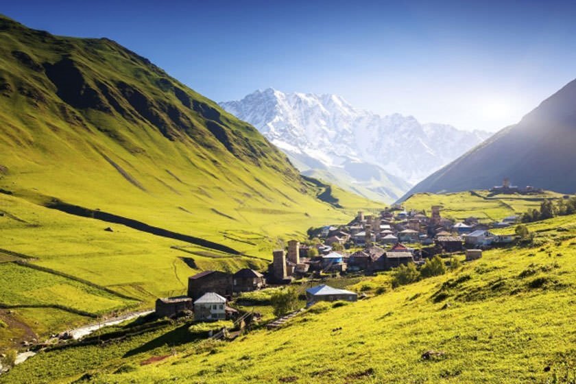 آشنایی با جاذبه های منطقه سوانتی