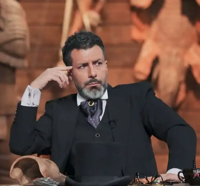 بدشانس در ازدواج مثل مجید واشقانی: یه دختر دبیرستانی بود که سبیلهاش یه ذره از من کمتر بود، یه چشمش کور بود!/ من دیوونه بودم که...