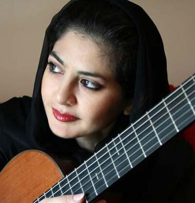 نخستین زن خوشگل و هنرمند ایرانی که مدرک دکترای گیتار جهان را دارد!+عکس