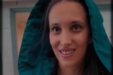 وطن یعنی همین؛ بازگشت هموطن غیور با یک نوزاد 9 ماهه به آغوش ایران، در بحبوحه جنگ با آمریکا و اسرائیل!+فیلم