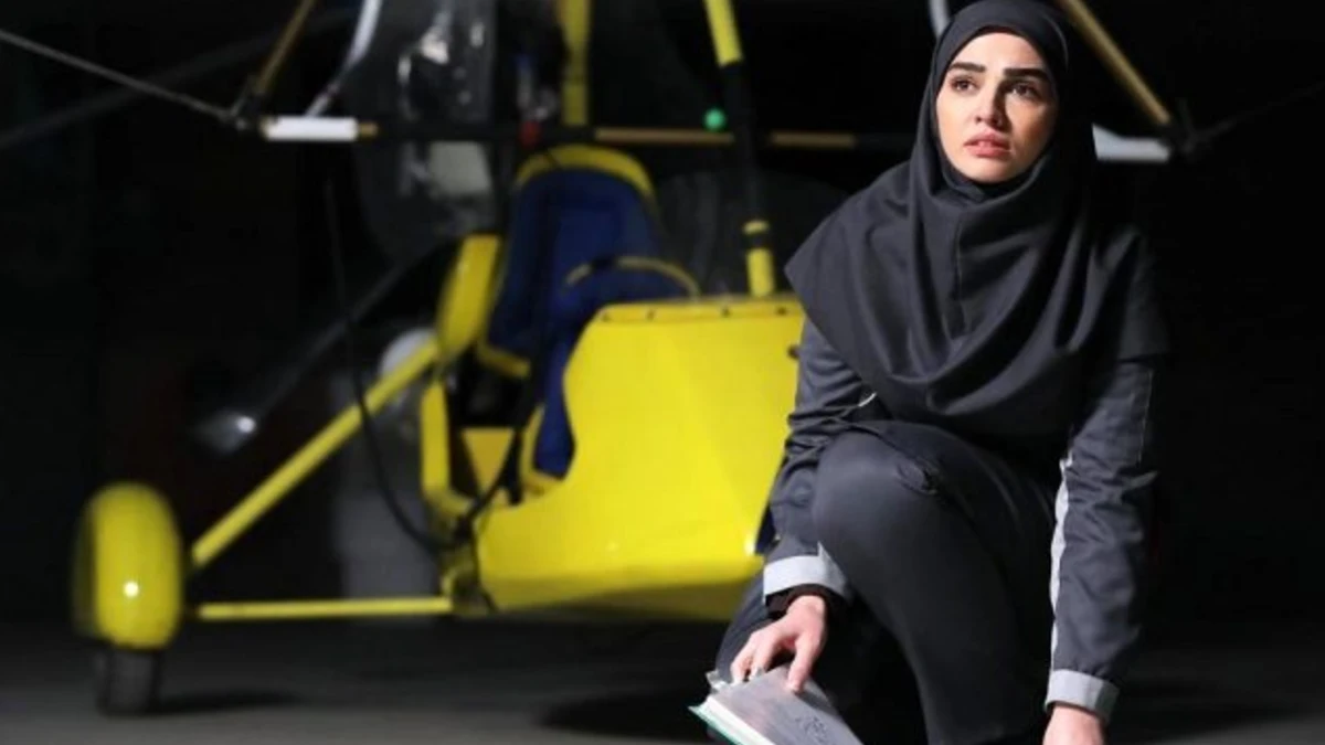 سیما خضرآبادی بازیگر سریال بچه مهندس: شاید شهاب حسینی دوست نداشته باشه اینو بگم ولی من نمازخوندن رو از ایشون یاد گرفتم...+ویدیو