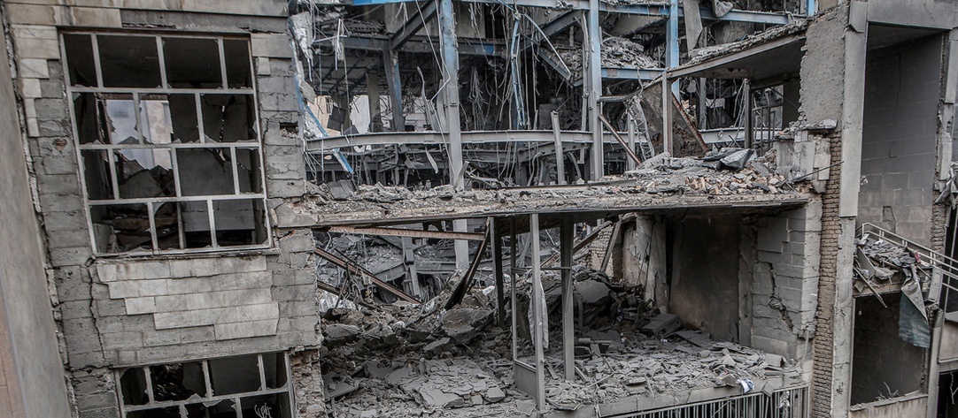 گزارش تصویری از آثار حملات هوایی آمریکا و رژیم صهیونیستی به مناطق مسکونی