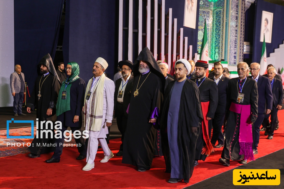 مراسم وداع با پیکر رهبر شهید