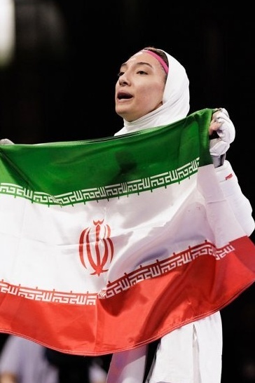 مبینا نعمت زاده