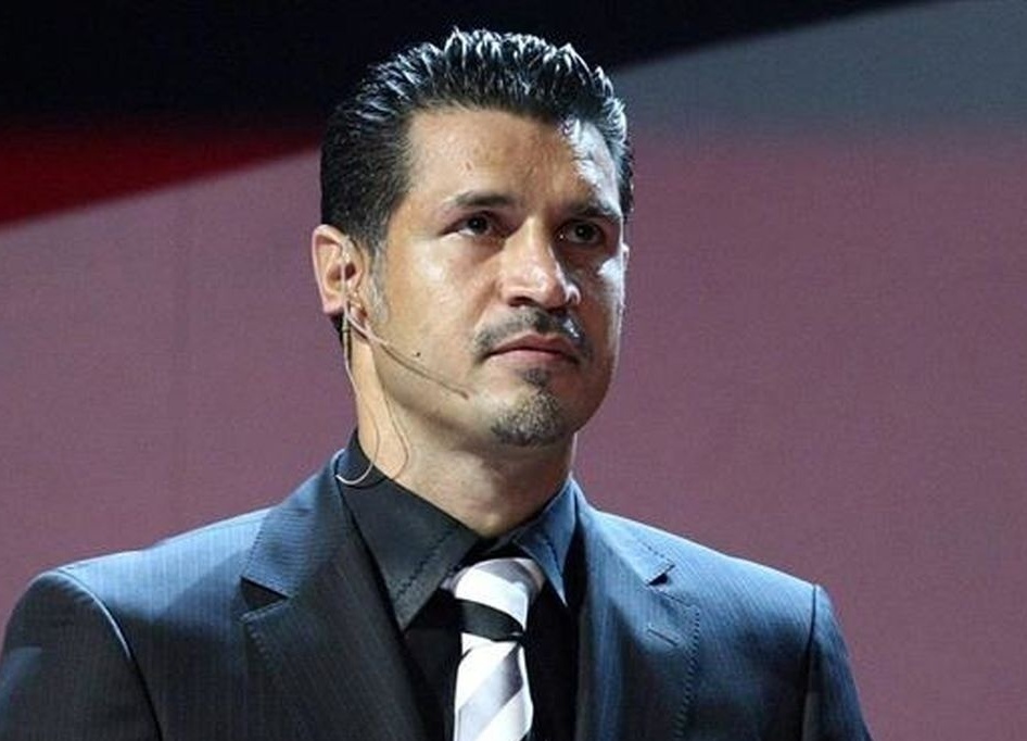 علی دایی: فوتبالم رو از مادرم و تحصیلاتم رو از پدرم دارم ؛ مادم بی سواد بود و پدرم ...