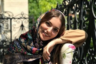 رونمایی شیدا مقصودلو همسر مورایس از عمارت فوق لاکچری و سنتی شان با گل های فراوان / بانوی هنرمند سپاهانی چه خوش سلیقه ست !