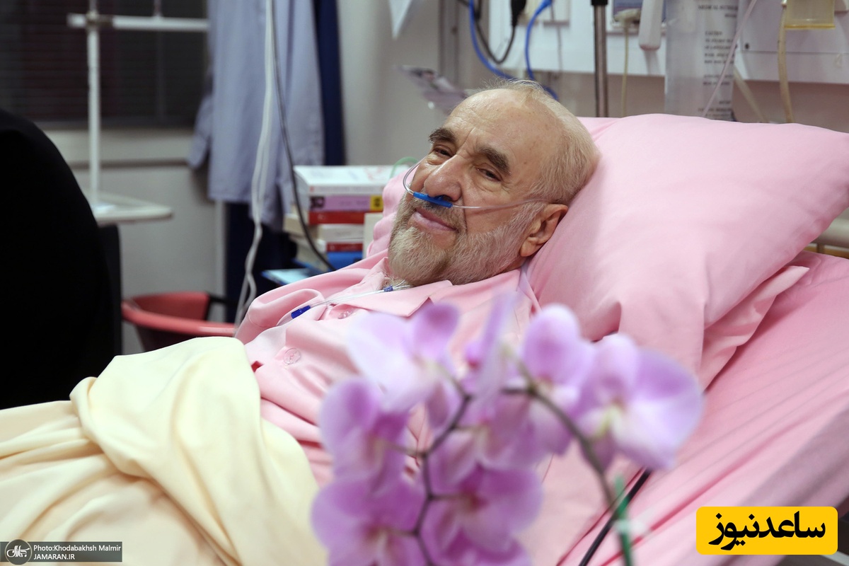 "ای ایران" خوانی برای سیدمحمد خاتمی در بیمارستان؛ اجرای غیرمنتظره‌ای که با واکنش‌های متفاوتی در فضای مجازی روبرو شد+ ویدیو