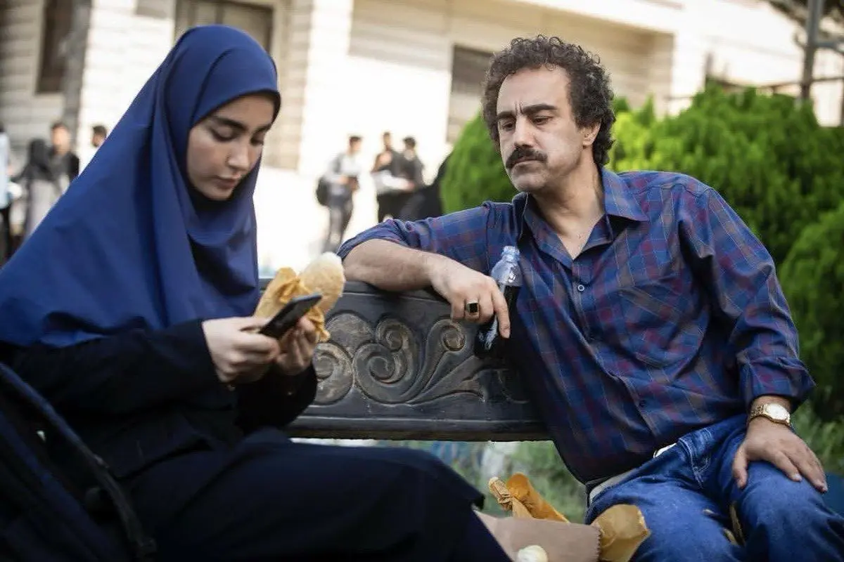 استوری تسلیت سارا پایتخت به پدرش نقی معمولی در پی شهادت علیرضا تنابنده!