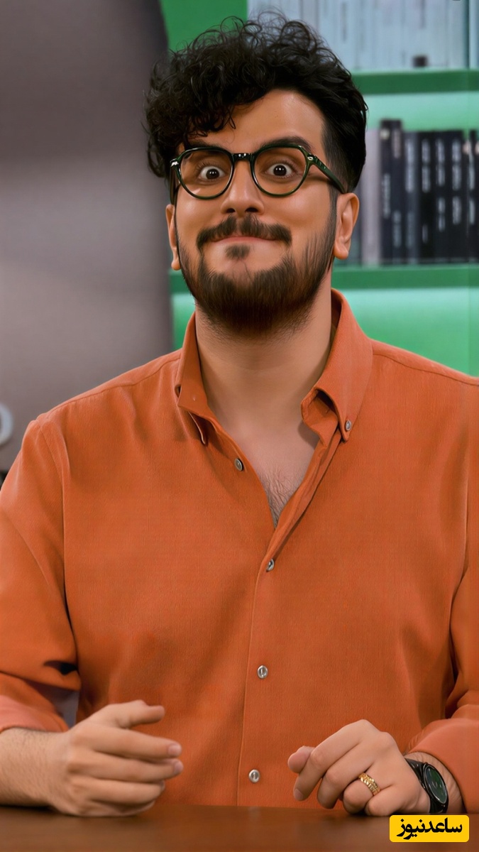 (ویدیو) خنده‌دارترین و شنیدنی‌ترین خاطرات امیرحسین قیاسی از اولین حقوقش در کمدی/ کاش ما هم از این معلمای دست و دل باز داشتیم 😂