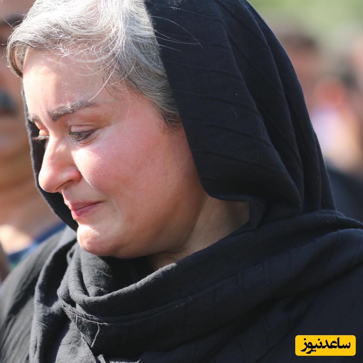 هنوز هم داغ رفتنش تازه است؛ بغض و گریه تلخ نعیمه نظام‌دوست با شنیدن نام اکبر عبدی، احساسی‌ترین لحظه اختتامیه را رقم زد