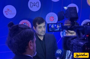 آغوشی از جنس همدردی؛ لحظه احساسی خبرنگار TRT با وزیر ورزش ایران