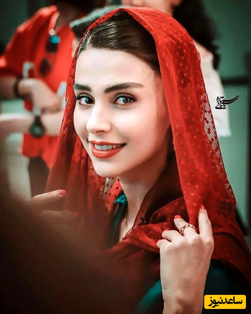 دلبری لاله مرزبان با تیپ خودمونی و قشنگ  بدون هیچ میکاپ خاصی! خدا با صبر و حوصله خلقش کرده😍👌