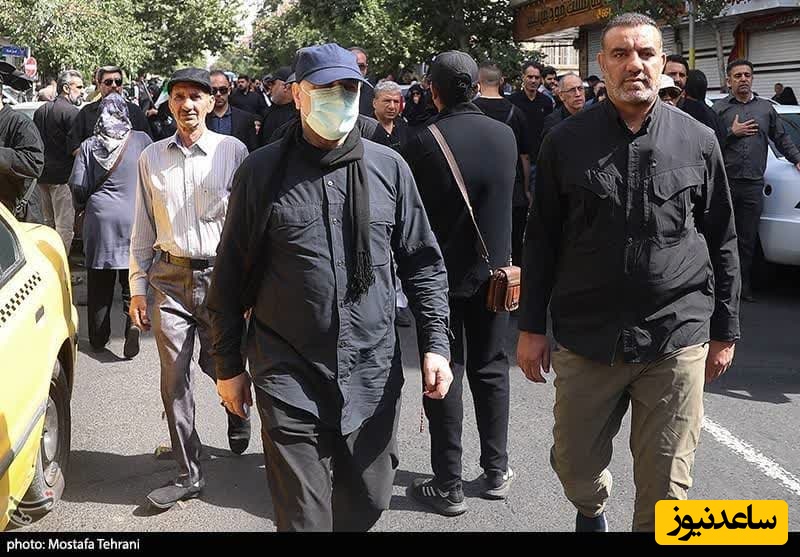 رئیس مجلس با پوششی متفاوت به مراسم بدرقه شهدای اقتدار آمد+ویدیو