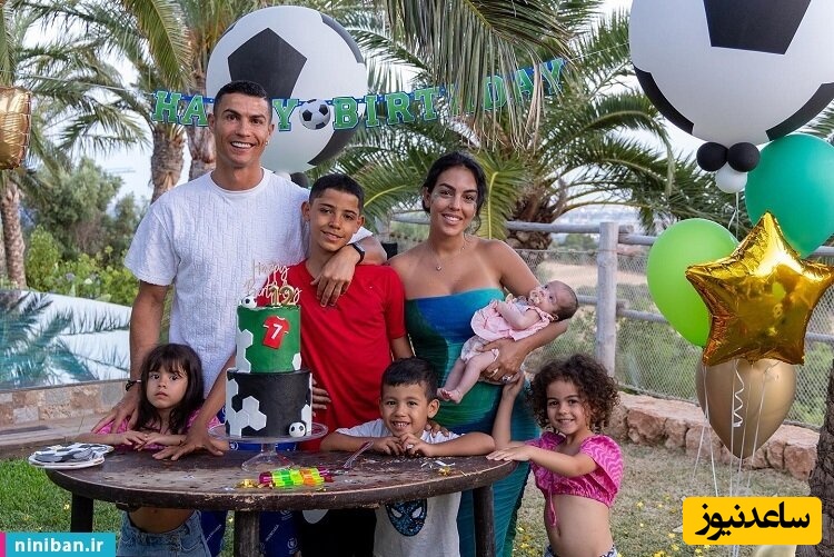 تصاویری از میز غذای عجیب جورجینا برای تولد پسرش