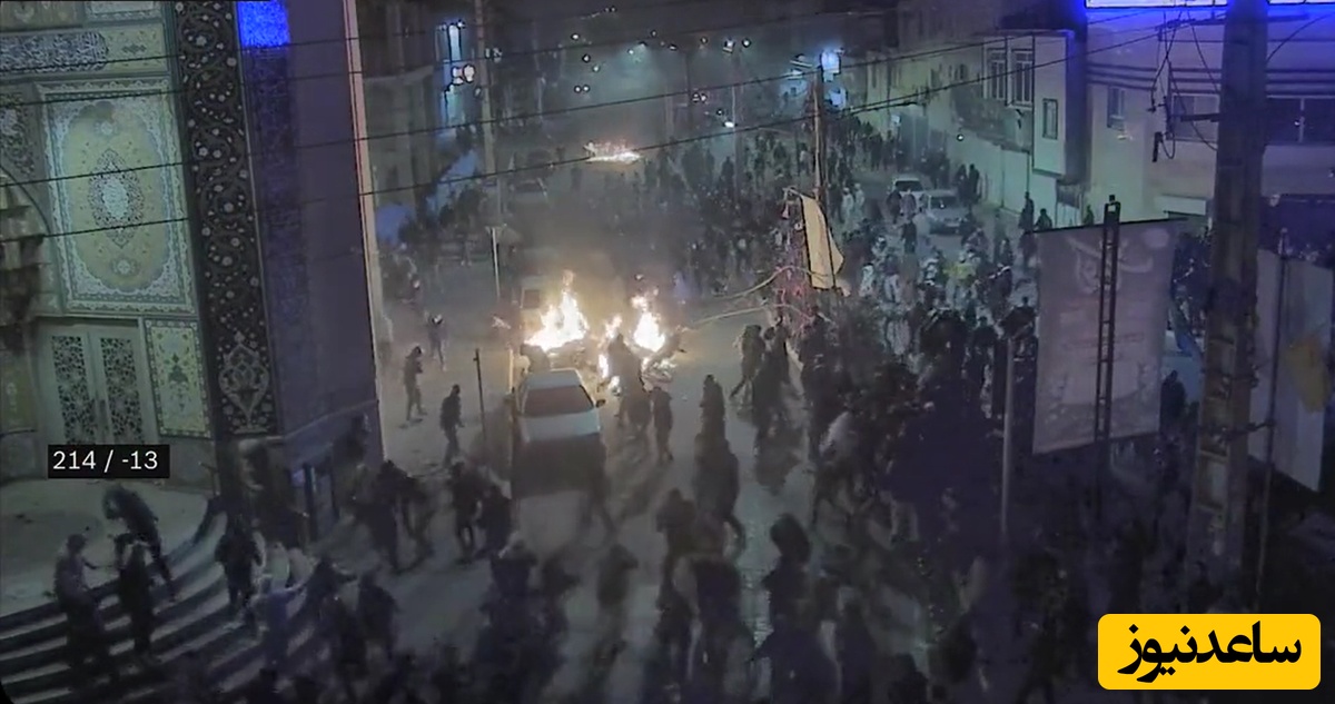 (فیلم) محاصره عجیب نیروهای پلیس توسط اغتشاشگران در محمدشهر کرج با الگوگیری از داعش!