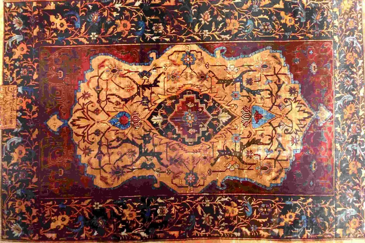 تصویری دیده نشده از فرش پشمی عصر ساسانی