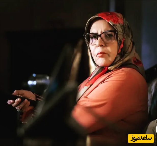 پوراندخت مهیمن