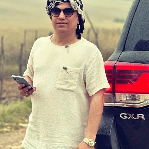 محسن ابراهیم زاده