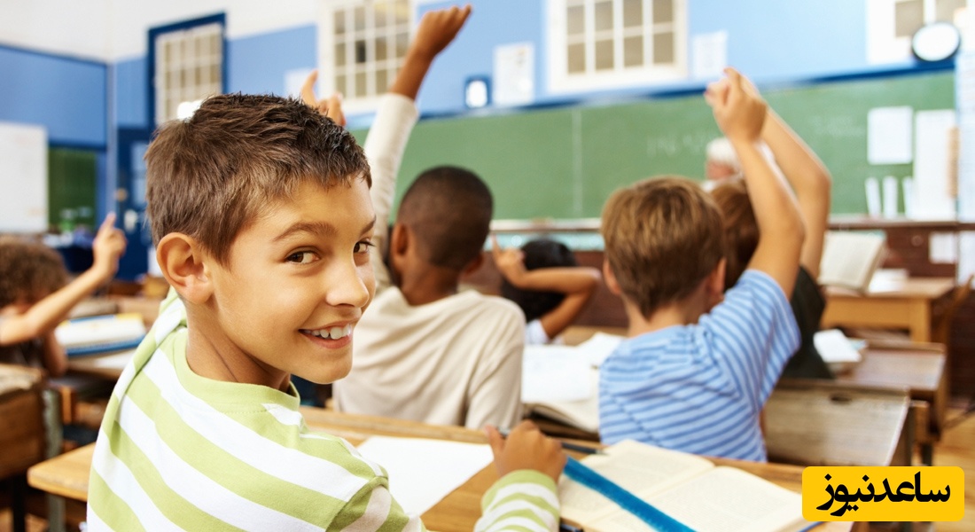 (عکس) حماسه آفرینی یک دانش‌آموز ایرانی در برگه امتحانی ادبیات، معلمش را راهی بیمارستان کرد! / فک کنم عمدا میره مدرسه معلمشو دق بده🤣😅