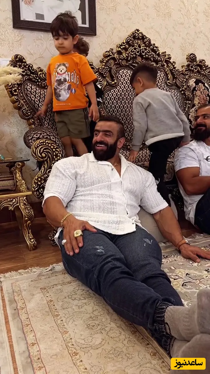 نگاهی به فرش ماشینی زیرپای هادی چوپان، قهرمان مسترالمپیا با چیدمان ساده و بدون تجملات/ انگار نه انگار ایشون یه زمانی کنار آرنولد بوده+فیلم