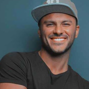 آرمین زارعی