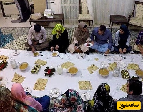 خلاقیت خنده‌دار عروس ایرانی در پذیرایی از مادر شوهر موقع قطعی برق و فرار از گرمای 42 درجه حماسه ساز شد😂/ ماشاالله به هوش این عروس خانوم