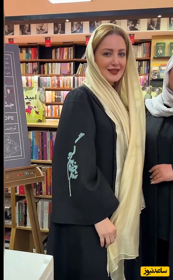 استایل روز: نگاهی به استایل شیک و ایرانی پسند شیلا خداداد در جشن امضای کتاب اُمید، مزین شده با اشعار مولانا و جواهردوزی با 3000 کریستال