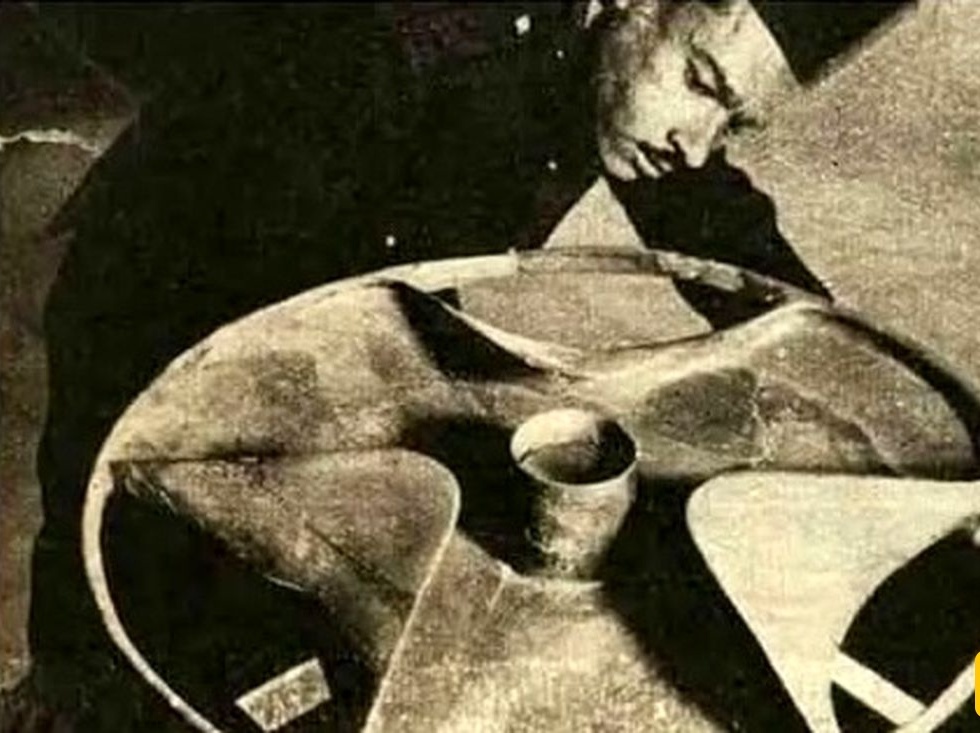 «مرموزترین شیء مصر باستان» که در یک مقبرۀ 5 هزارساله کشف شد