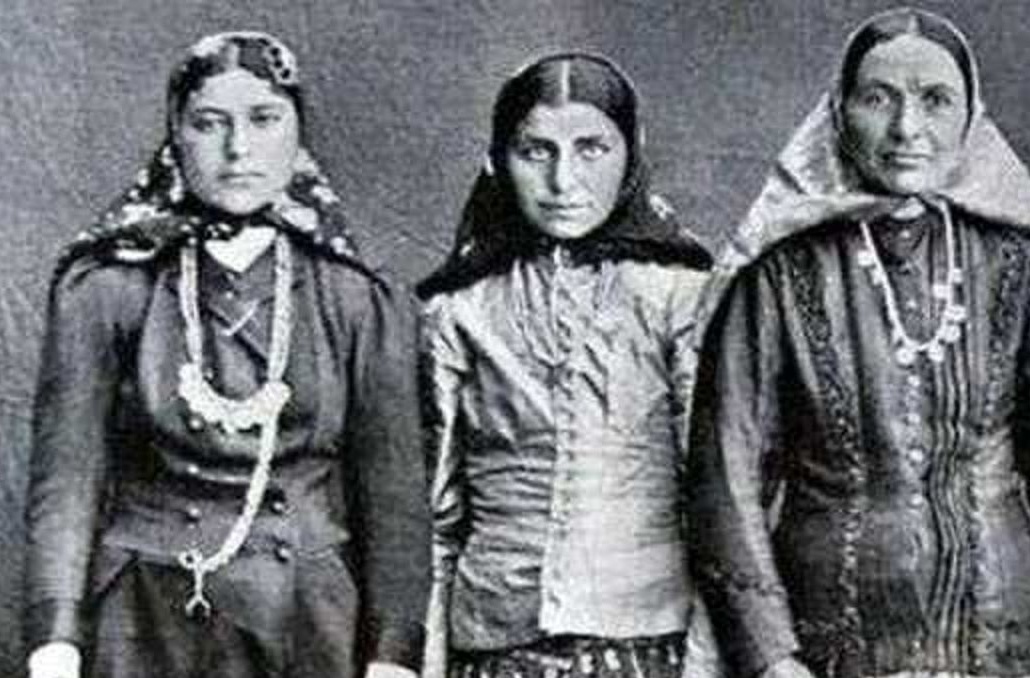 عکس؛ سفر در زمان؛ زیبایی واقعی دختران ایرانی در عصر قاجار