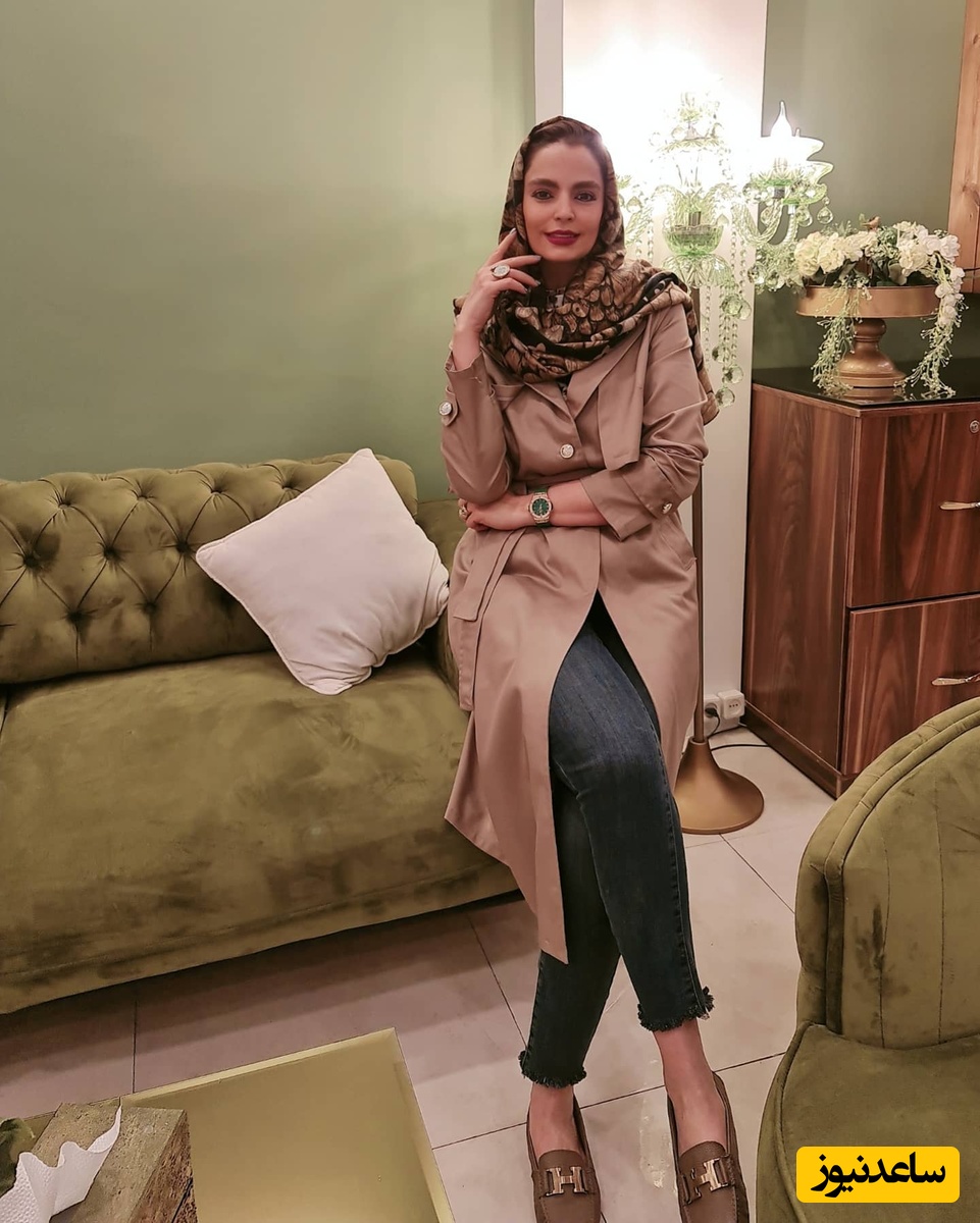 نگاهی به چیدمان منزل هندی سپیده خداوردی بازیگر سریال آوای باران با استخر روباز/ مجسمه های بودا، پیانو، کتابخونه، مبلمان راحتی چستر مدرن و...