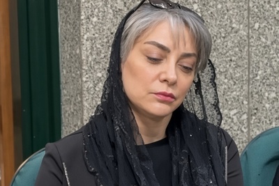 شانه امن علی اوسیوند برای اشک‌های بی‌پناه حمیرا ریاضی؛ بی‌معرفتی اهالی هنر در حضور تلخ و غریبانه زهرا سعیدی، نسرین نکیسا و الهه رضایی!