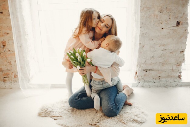 ژست عکس پروفایل مادر و دختری