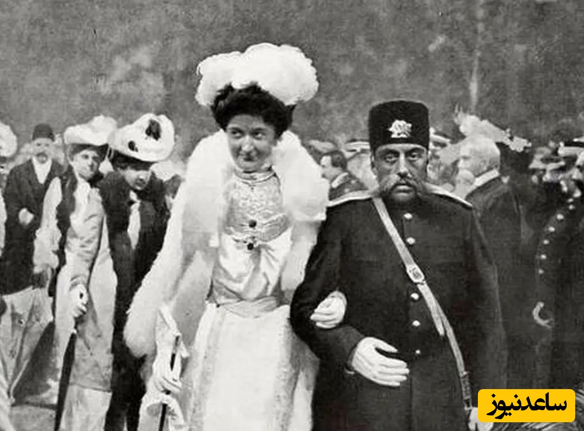 سفر به تاریخ؛ عکس یادگاری «زن‌های مظفرالدین شاه» در حیاط قصر