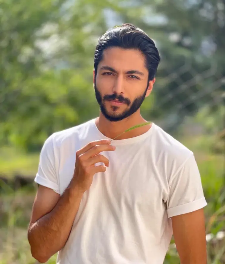 تغییر چهره متفاوت و جذاب کیسان دیباج؛ آقای بازیگر را بدون ریش ببینید!+عکس