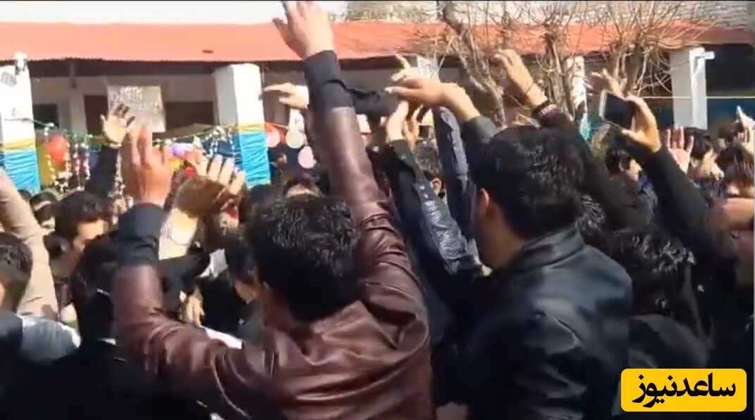 (ویدیو)‌ وقتی برای گرفتن حقوق اوّلیه خوشحالی!/ شادی و پایکوبی دیدنی افغانی‌ها از برگشتن اینترنت...