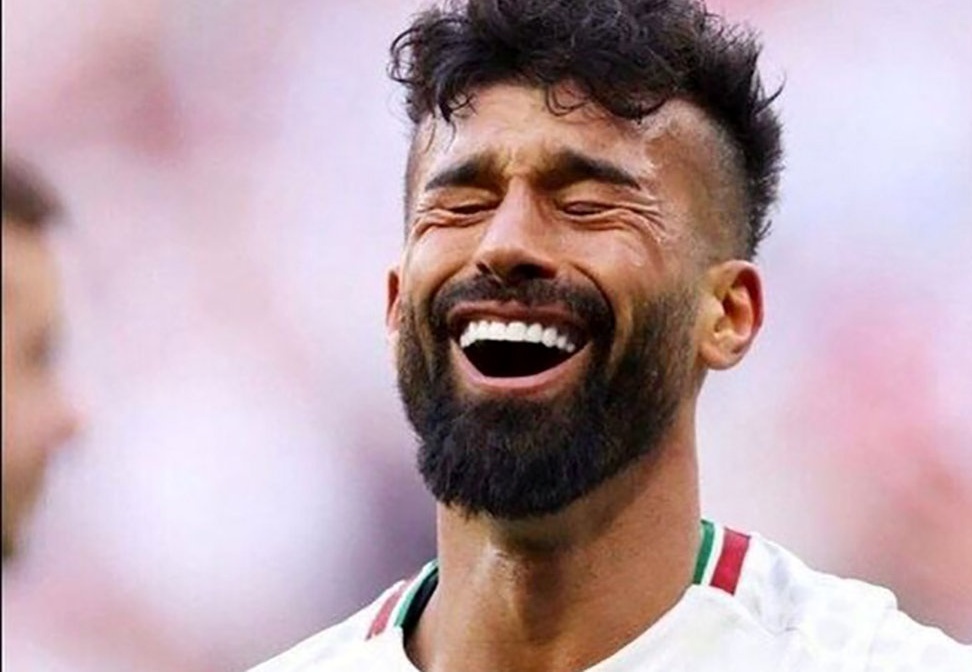 واکنش غیورمندانه رامین رضائیان به خبر آتش بس ایران و اسرائیل با الهام از حماسه ستاره تیم ملی در جام جهانی/ خط دروازه نه مرز ایران+عکس