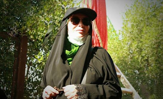 یادی کنیم از خاطره گوئی احساسی افسانه بایگان درباره سفر اربعین با حجاب کامل اسلامی در صدا و سیما +فیلم