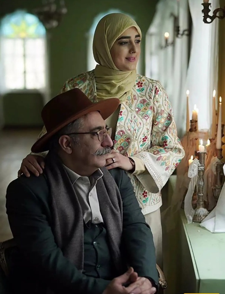 ستاره سادات قطبی در جشن تولدش باحجابه اما عییین ماه پریون زیبا و خوش استایله