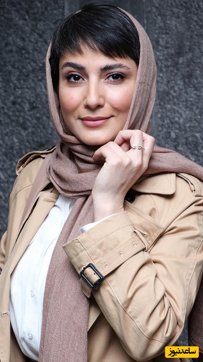 استایل قجری غزل شاکری و سمیرا حسن پور در کافه‌ای در قزوین