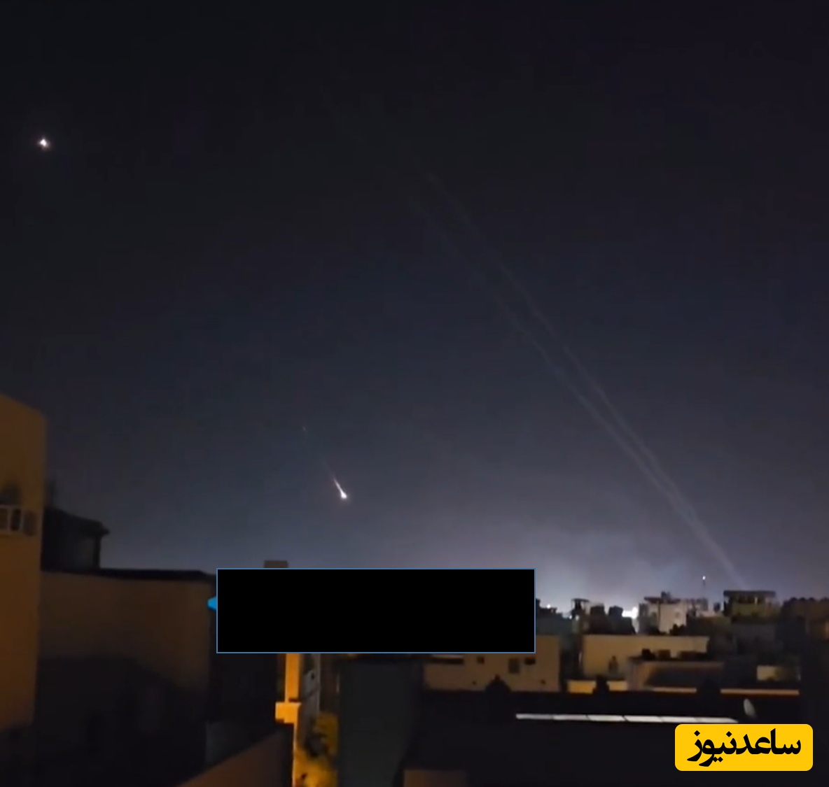 ببینید | تصاویر جدید اصابت مستقیم موشک به پایگاه آمریکایی در بحرین همراه با خوشحالی بحرینی‌ها