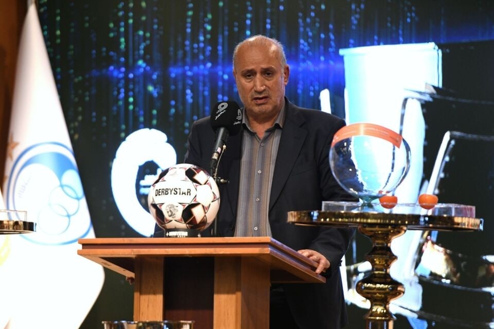 دستور تاج به داوران؛ اگر شعار نژادپرستانه شنیدید، همان جا بازی را تمام کنید!