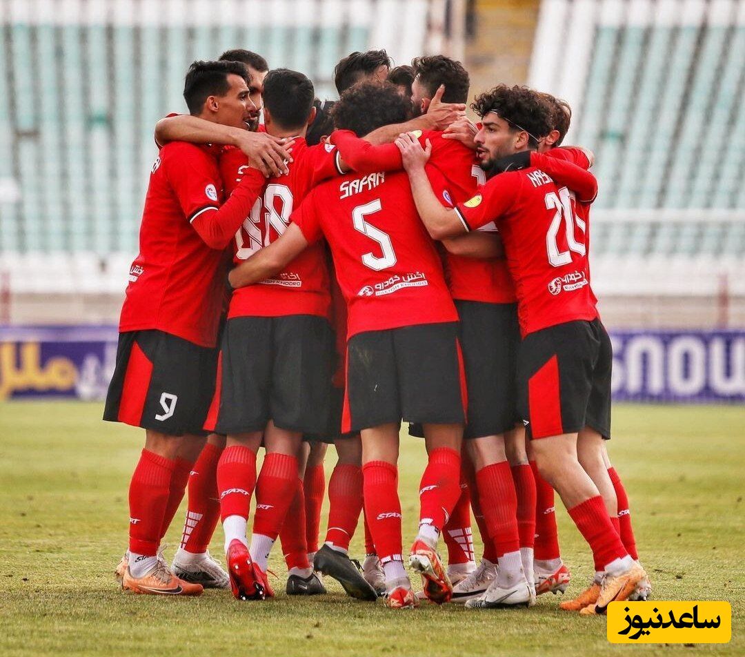 شوخی خنده دار بازیکنان تراکتور با هم تیمی تازه واردشان با طعم کتک+ویدیو