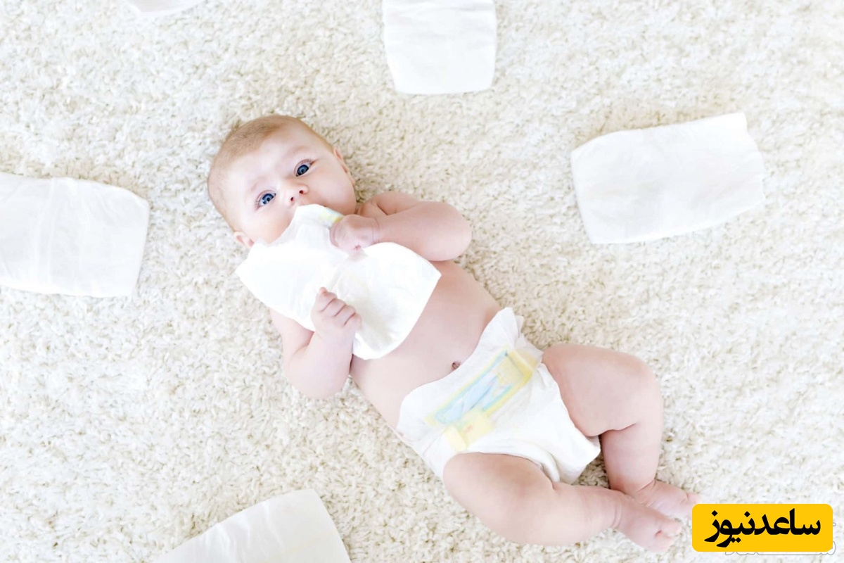 پوشک نوزاد