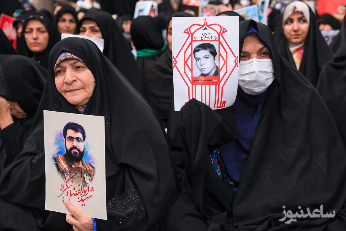 دیدار خانواده شهدا با رهبر انقلاب اسلامی