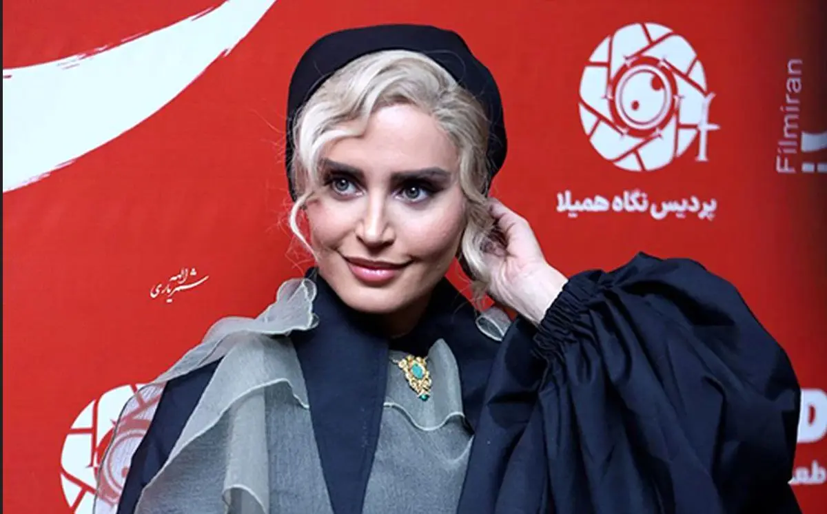 در ماجرای زن زندگی آزادی الناز شاکردوست گفته بود اگر اعتراضات 21 روز طول بکشه ارتش باید.../کنایه معنادار مجری تلویزیون به خانم بازیگر همزمان با خبر خداحافظی‌اش+فیلم